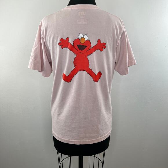 KAWS x Uniqlo x Sesame Street Pink Short Sleeve Crew Elmo Graphic Tee Shirt S - Picture 7 of 11